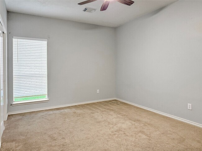 Building Photo - 3402 Pebble Beach Ln