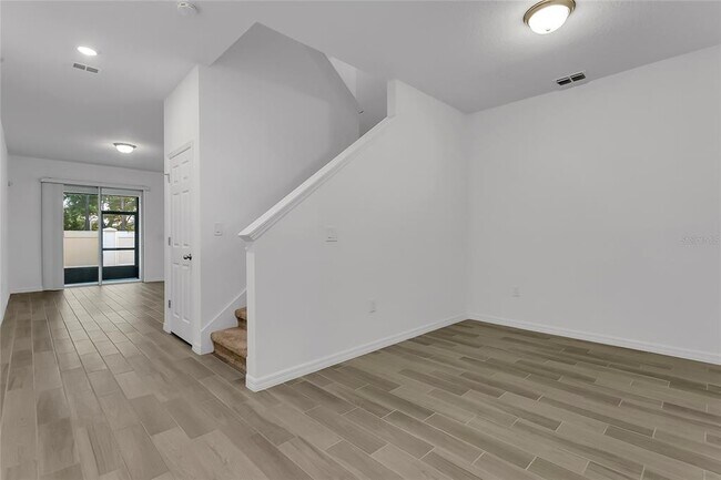 Building Photo - 15067 Willow Arbor Cir