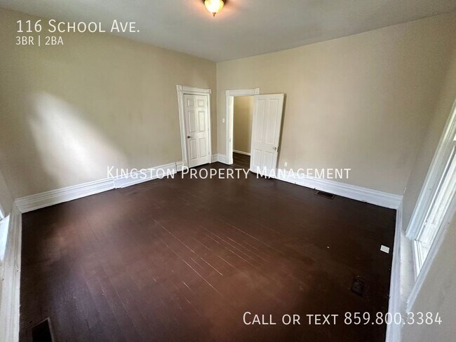 Building Photo - 116 School Ave