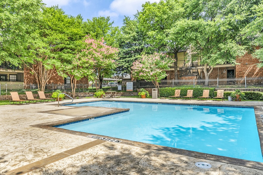 Summers Crossing Apartments 1500 Preston Rd Plano TX 75093