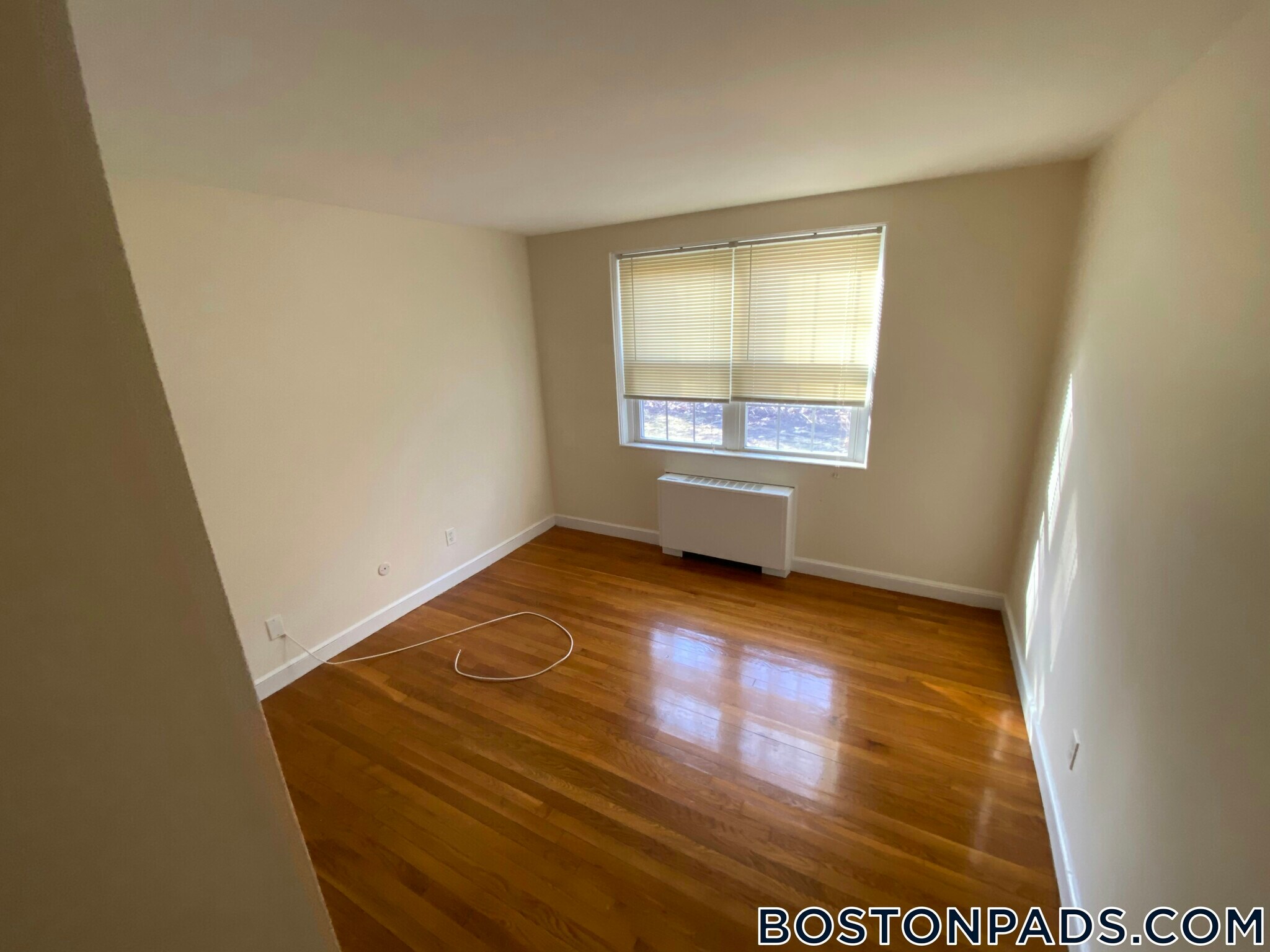 Building Photo - 17 Captain Parker Arms