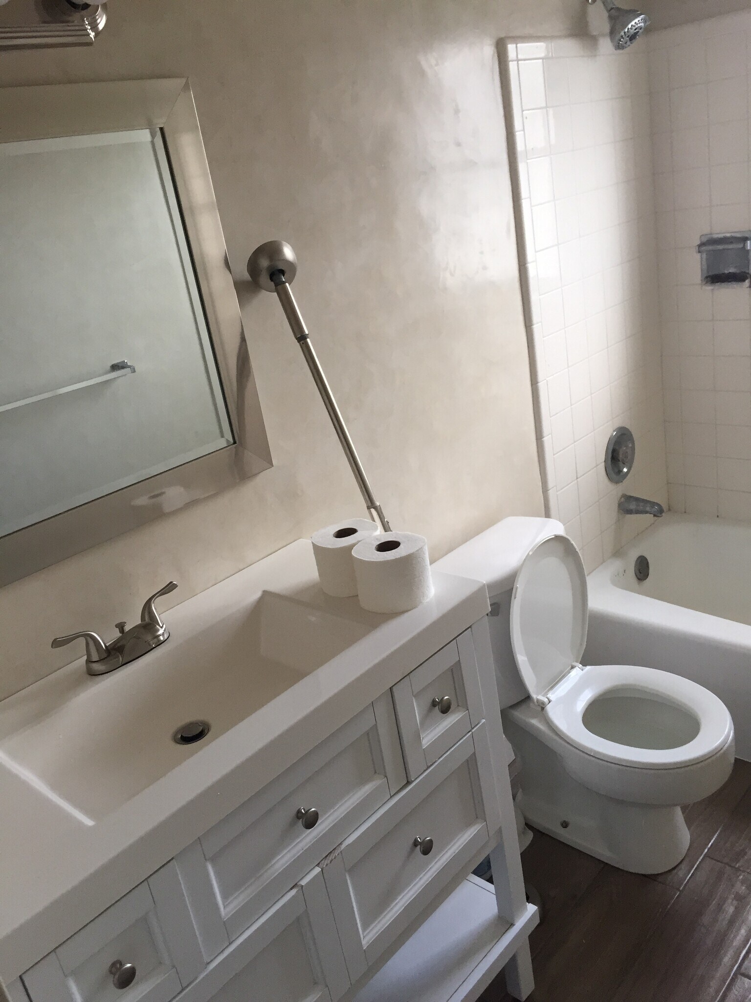 Building Photo - 2885 S Osceola Ave