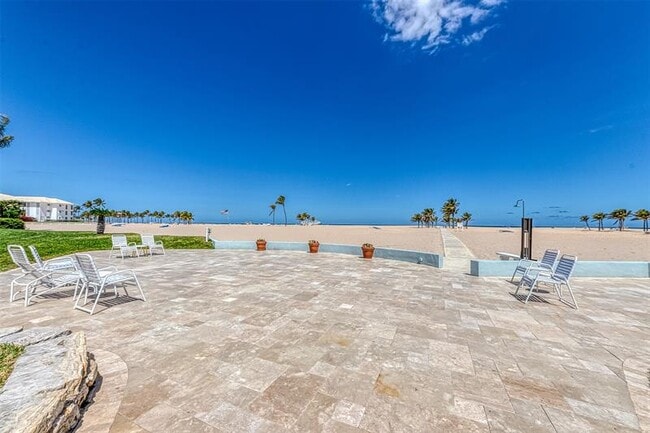 Building Photo - 1956 S Ocean Ln