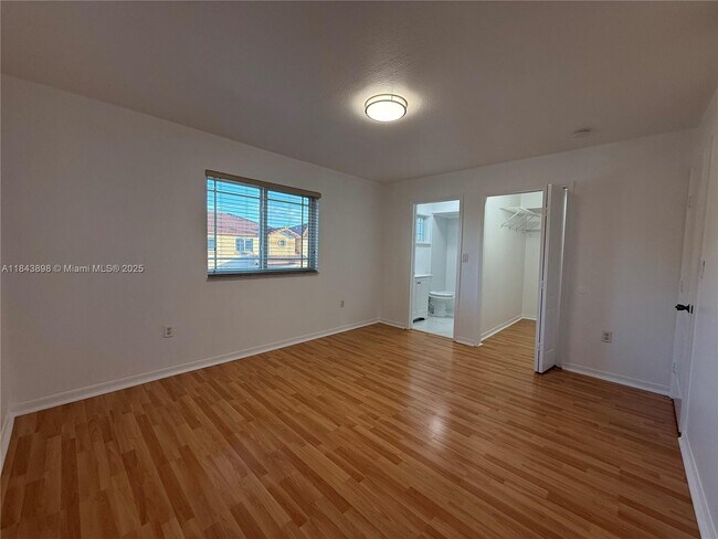 Building Photo - 17354 NW 74th Ave