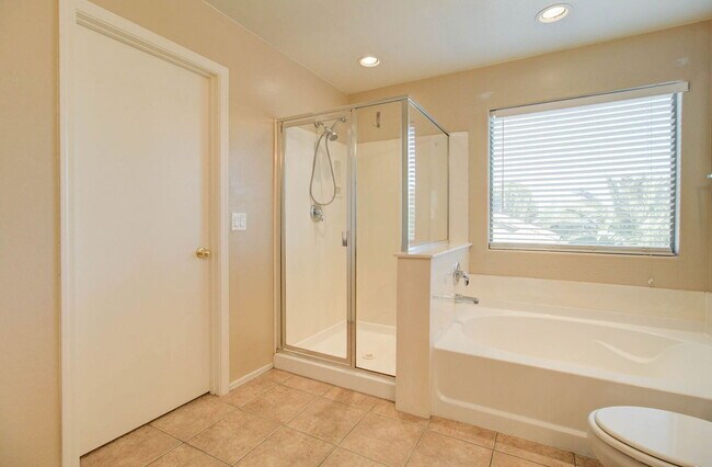 Building Photo - 17762 W Hearn Rd