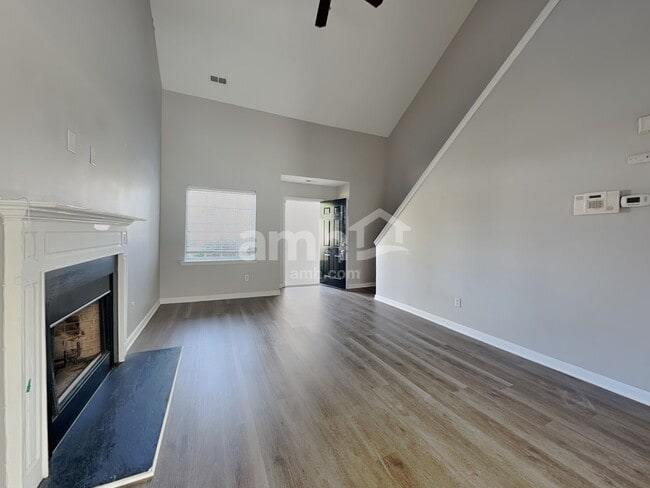 Building Photo - 1107 Sweet Gale Dr