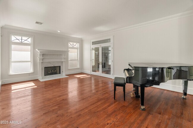 Building Photo - 5820 W Del Lago Cir