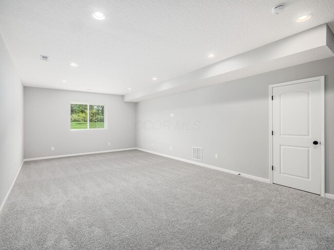 Building Photo - 37 Littondale Dr