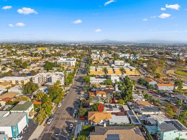 Building Photo - 2735 Broadway-7