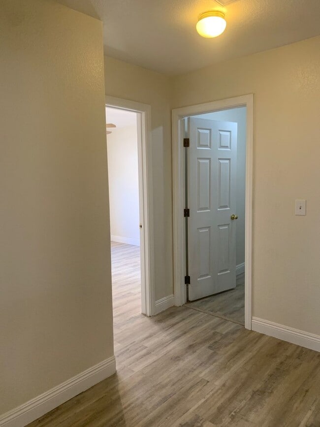 Building Photo - Single Story 3 Bedroom Home for Rent