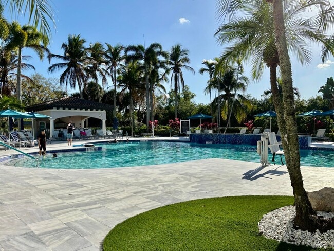 Building Photo - 5865 NW 125th Ave