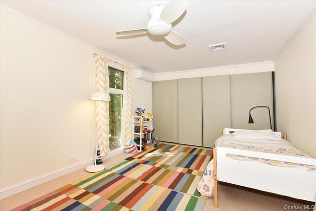 Building Photo - 3 Mill Pond Ln