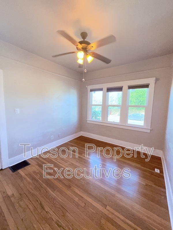 Building Photo - 1245 N 1st Ave