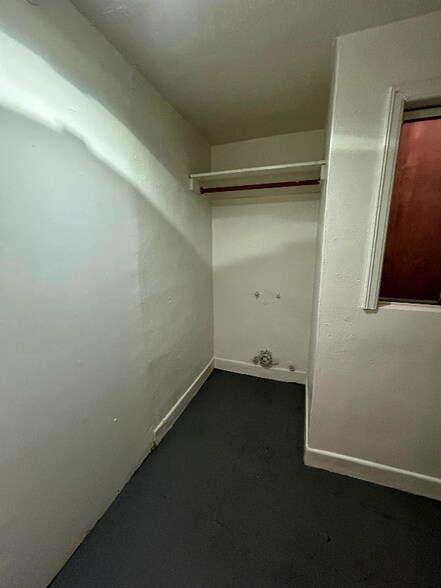 Building Photo - 1523 N McCadden Pl