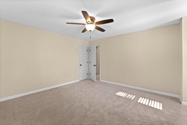 Building Photo - 315 Rabun Valley Ln