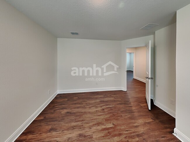 Building Photo - 6202 Little Blf Cir