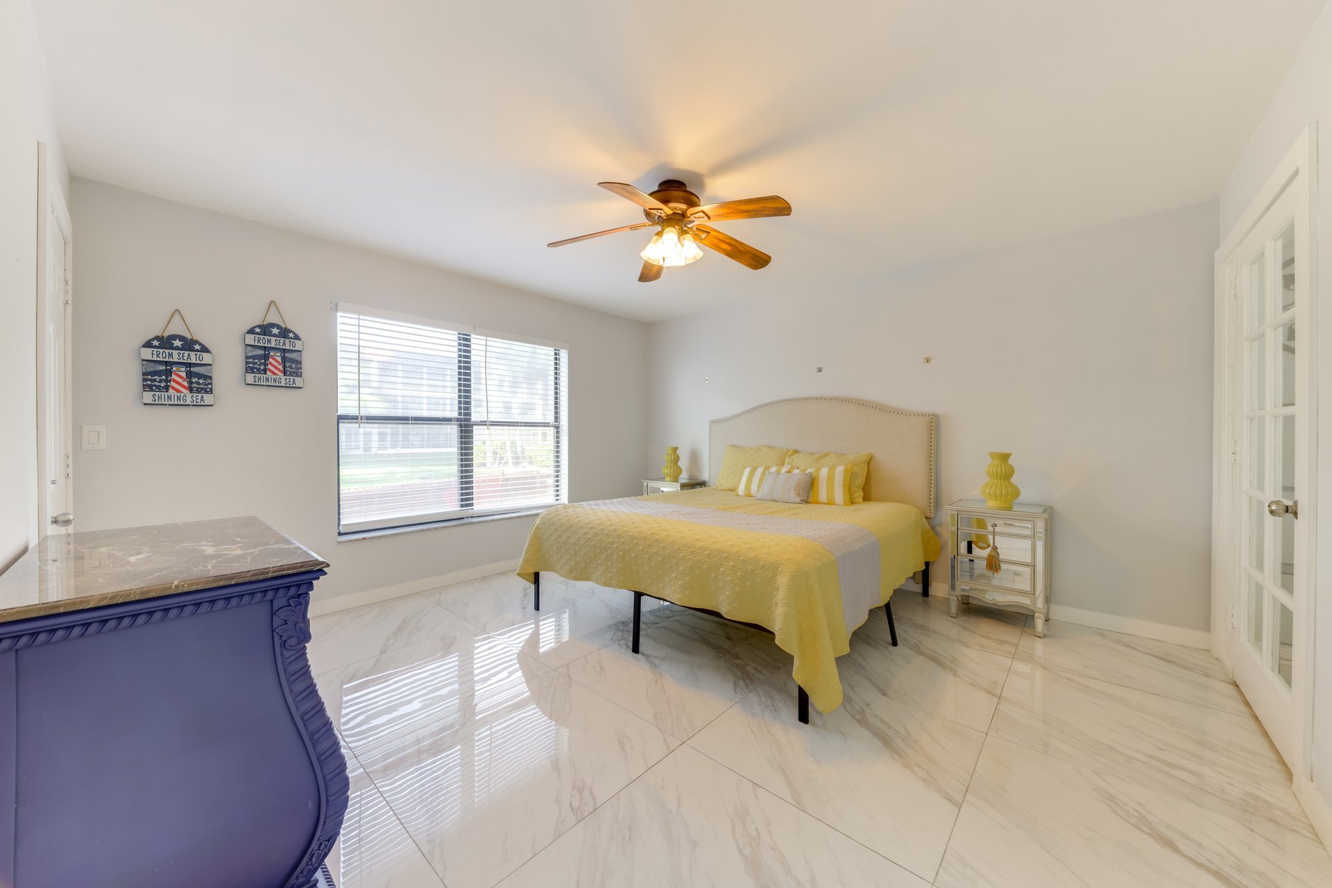 Master Room - 896 N Federal Hwy