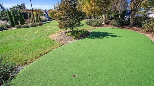 Building Photo - 3600 Park Lake Ln