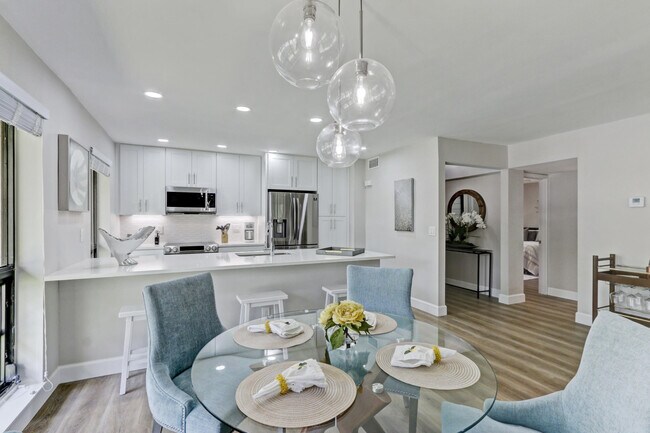 Building Photo - 206 Brackenwood Terrace