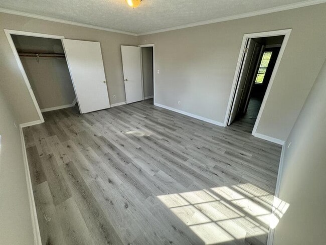 Building Photo - 8267 Canyon Forge Dr