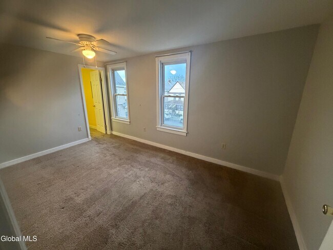 Building Photo - 603 1st St