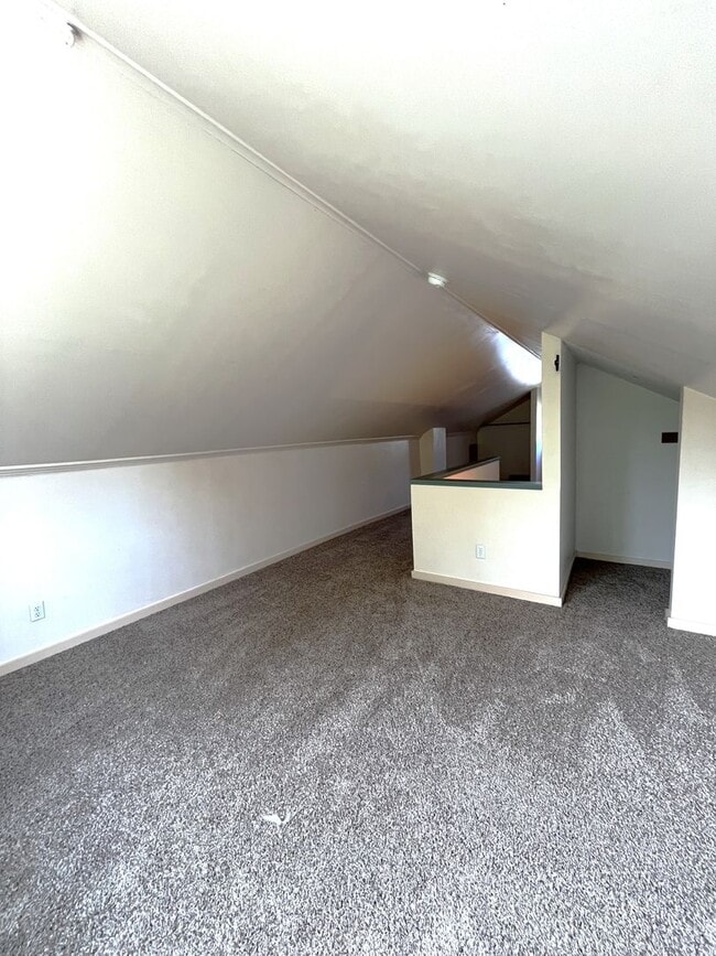 Building Photo - Charming Three Bedroom Home with Large Fenced Yard - Nevada St