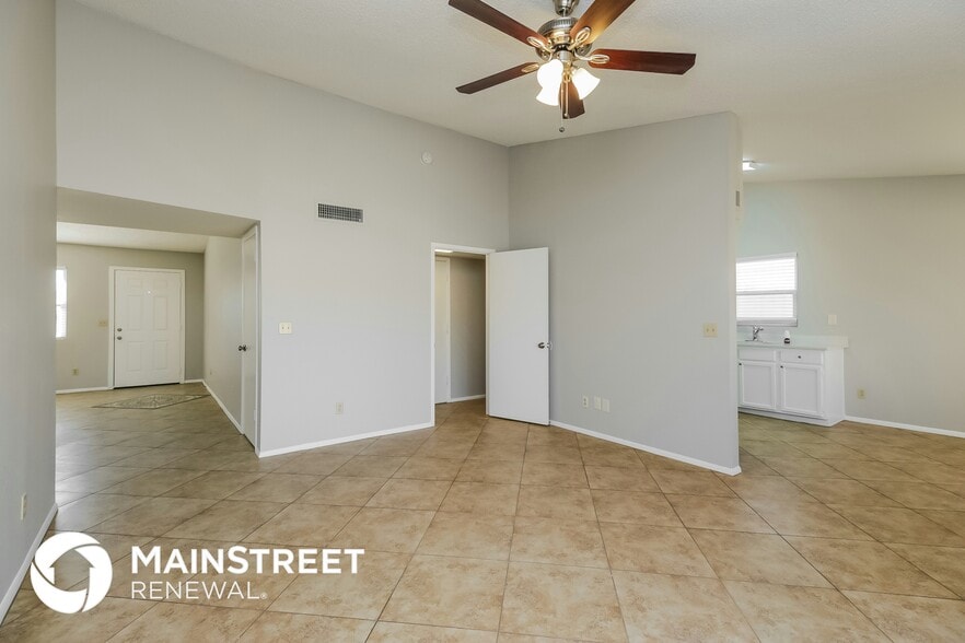 Building Photo - 18419 N 55th Ln