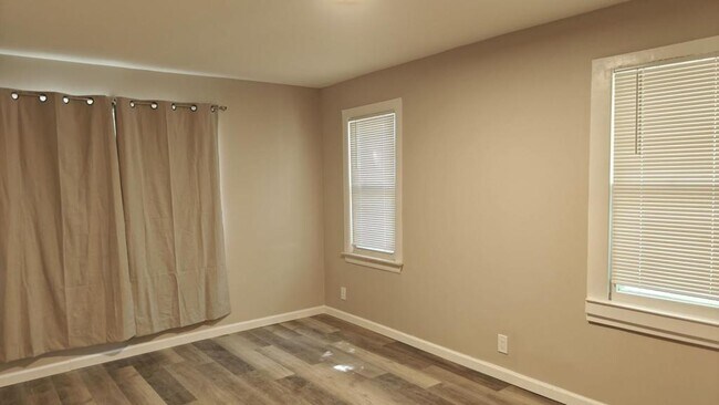 Building Photo - 31112 Krauter St