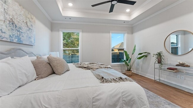 Building Photo - 1831 Utopia St