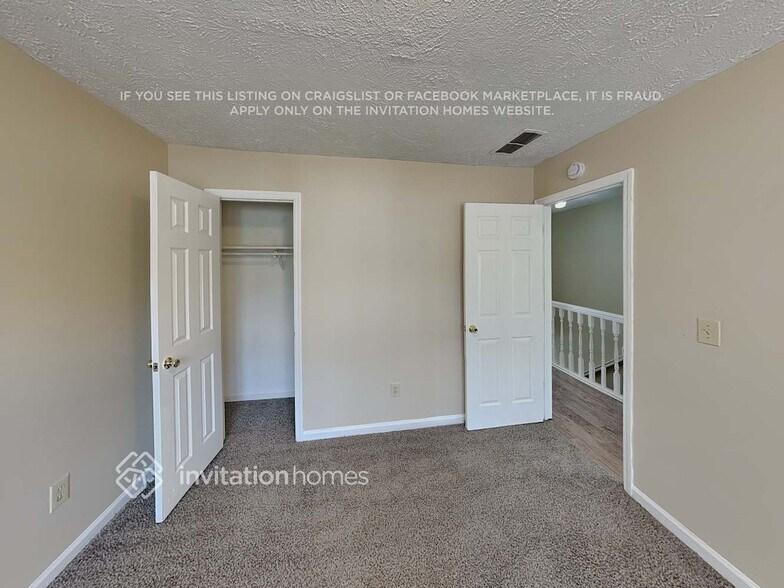 Building Photo - 921 David Dr