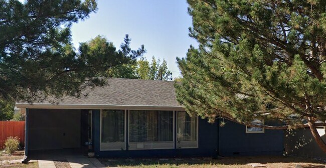 Primary Photo - 1295 S Hudson St