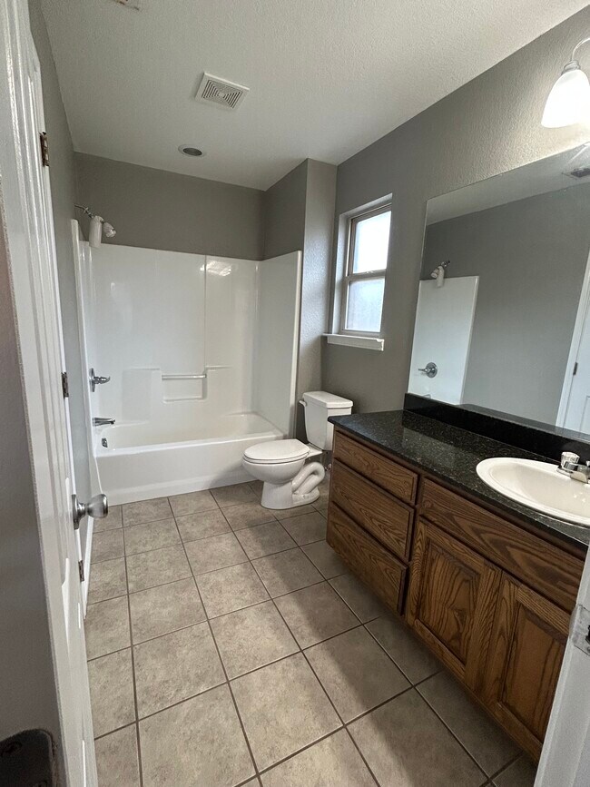 Building Photo - 1117 Avenida De Mexico