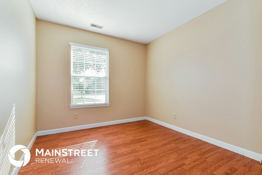 Building Photo - 5378 Milhouse Rd