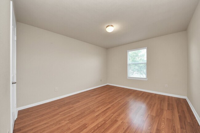 Building Photo - 24503 Hikers Bend Dr