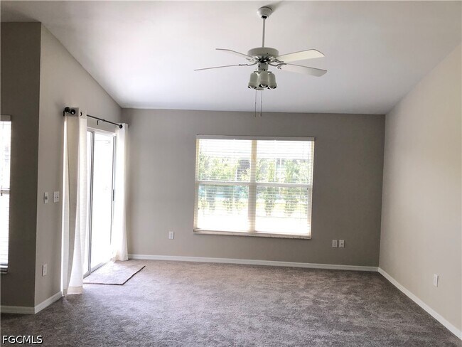 Building Photo - 8223 Breton Cir