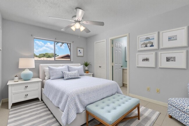 Building Photo - 2145 5th St