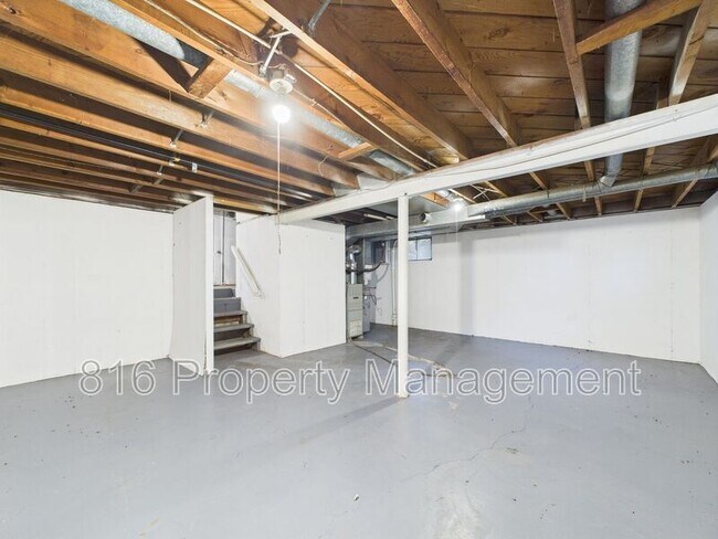 Building Photo - 10000 Fremont Ave