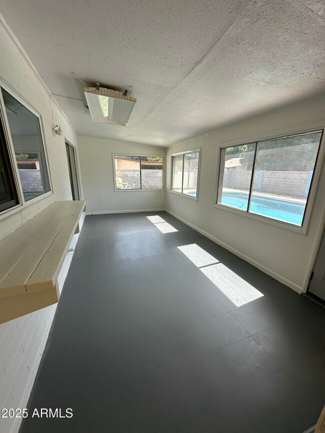 Building Photo - 4639 W Ruth Ave