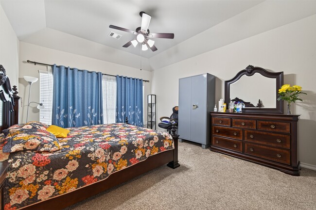 Building Photo - 2310 Shannon Ct