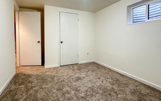 Building Photo - Updated Single-Family Home in Littleton