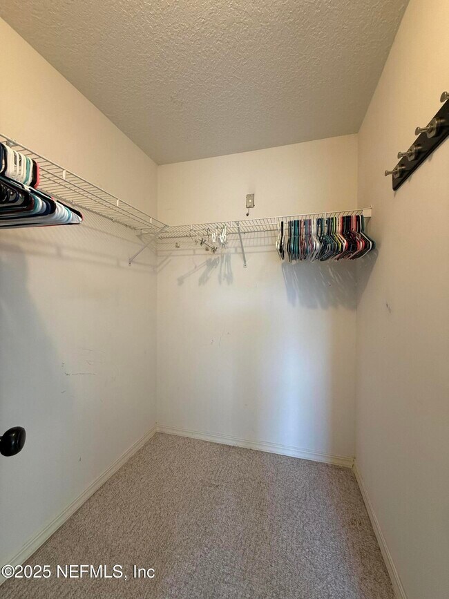 Building Photo - 4725 Innisbrook Ct N