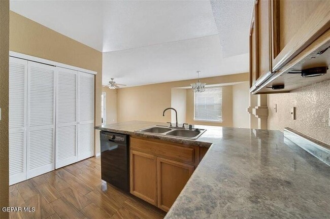 Building Photo - 4053 Tierra Bronce Dr