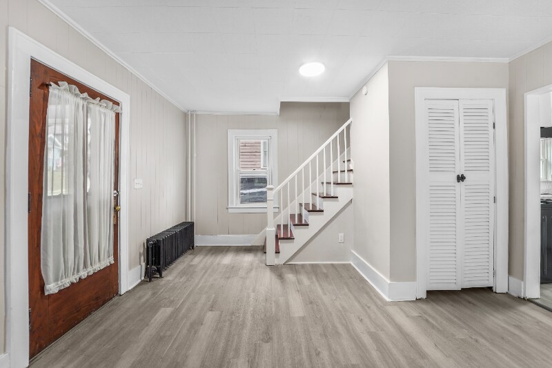 Building Photo - 108 Robble Ave