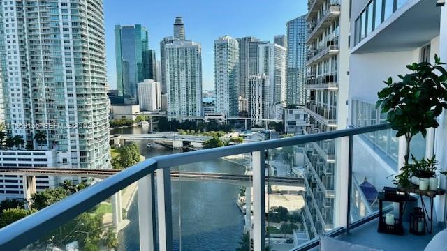 Building Photo - 185 SW 7th St