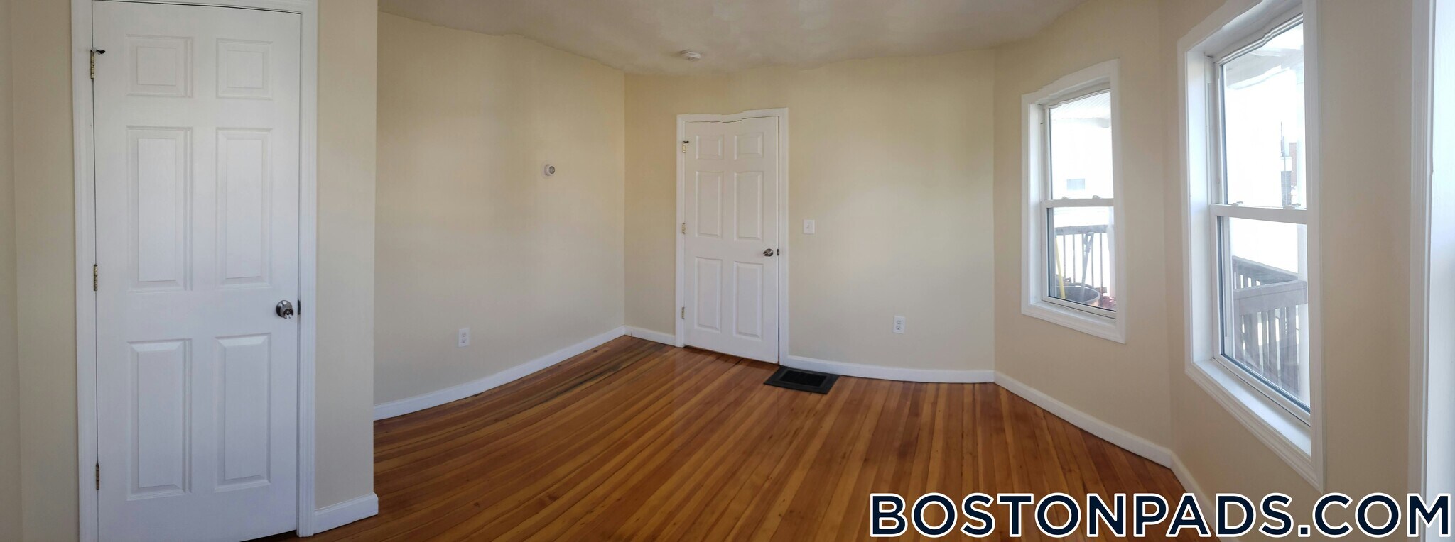 Building Photo - 1096 N Shore Rd