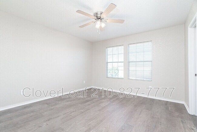 Building Photo - 129 Gatewood Bay