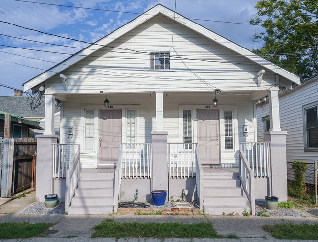 Primary Photo - 417 Bellecastle St