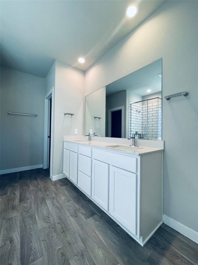 Building Photo - 14238 Wonder Lake Ln