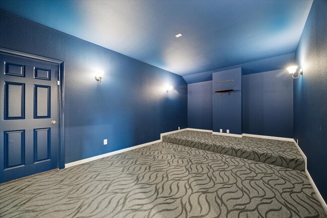 Building Photo - 24918 Meadowthorn Crest Ln