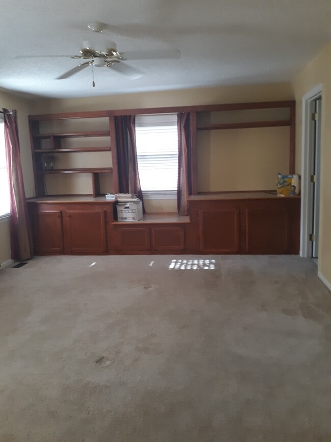 Building Photo - 804 Gull Ln